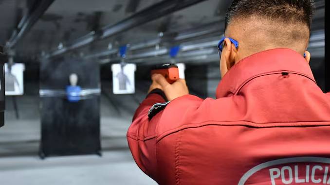 Lee más sobre el artículo La Policía de la Ciudad presentó las nuevas pistolas BYRNA